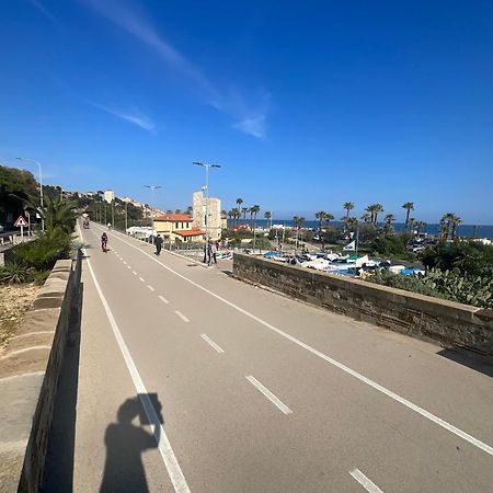 Studio Mer Piscine Cala Di Sole Imperia Italie Mono Locale Une Seule Piece Ngoại thất bức ảnh