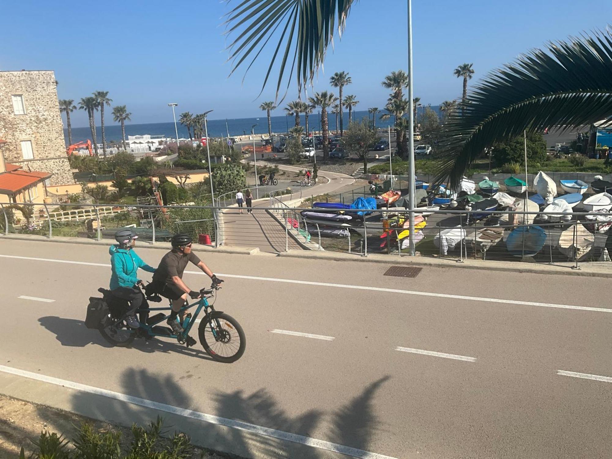 Studio Mer Piscine Cala Di Sole Imperia Italie Mono Locale Une Seule Piece Ngoại thất bức ảnh